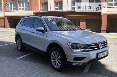 Внедорожник / Кроссовер Volkswagen Tiguan 2018 в Ивано-Франковске