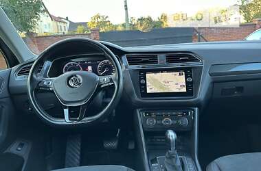 Позашляховик / Кросовер Volkswagen Tiguan 2018 в Івано-Франківську