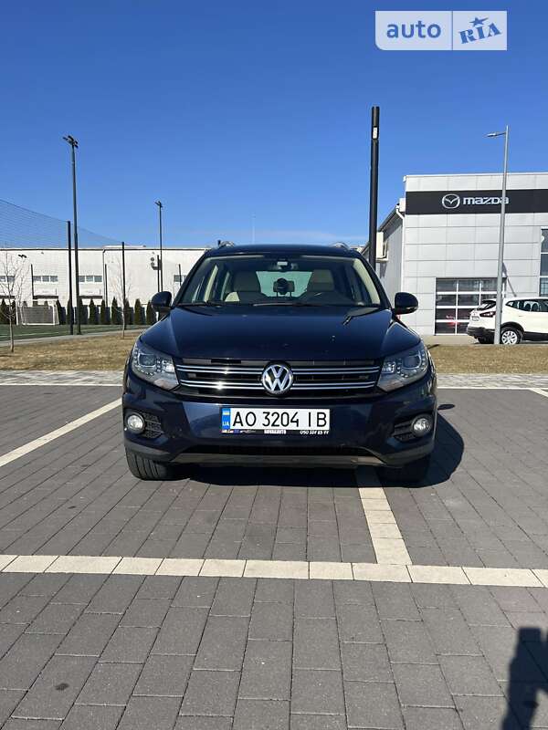 Внедорожник / Кроссовер Volkswagen Tiguan 2015 в Мукачево