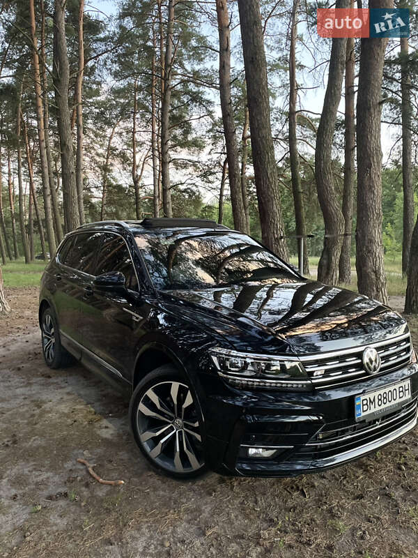 Внедорожник / Кроссовер Volkswagen Tiguan 2019 в Сумах