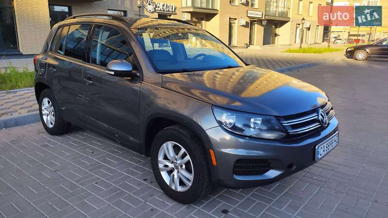 Позашляховик / Кросовер Volkswagen Tiguan 2016 в Черкасах