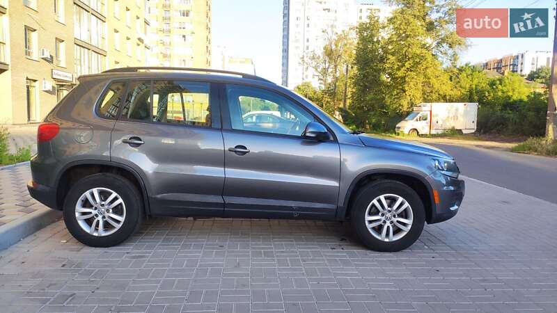 Позашляховик / Кросовер Volkswagen Tiguan 2016 в Черкасах