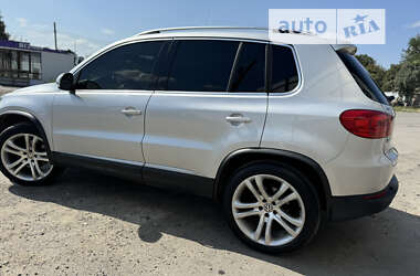 Внедорожник / Кроссовер Volkswagen Tiguan 2011 в Луцке