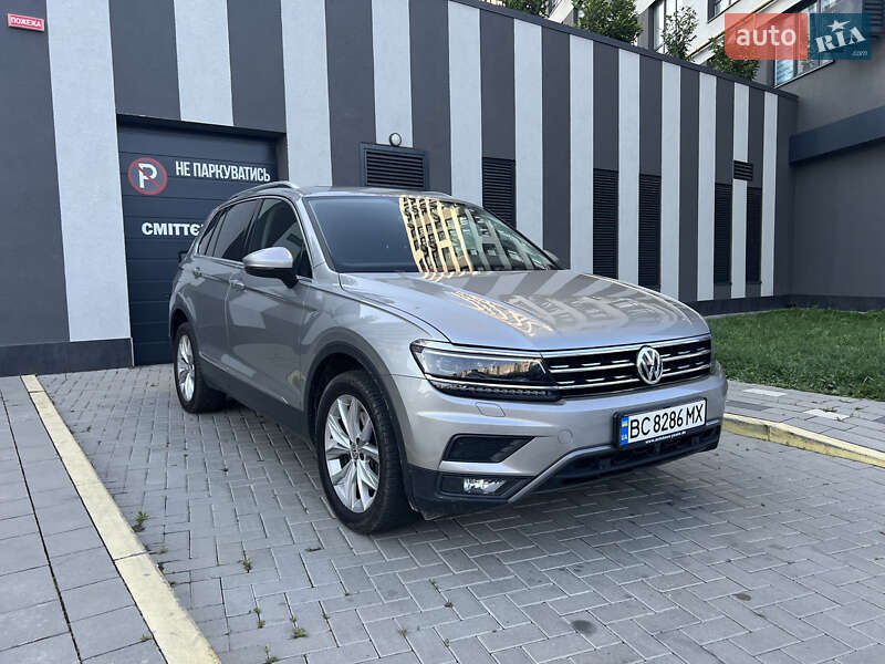 Внедорожник / Кроссовер Volkswagen Tiguan 2017 в Львове