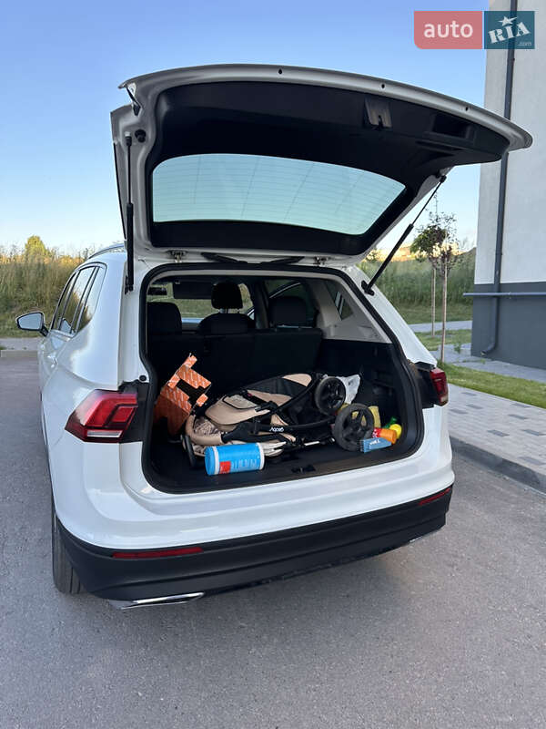 Позашляховик / Кросовер Volkswagen Tiguan 2018 в Рівному