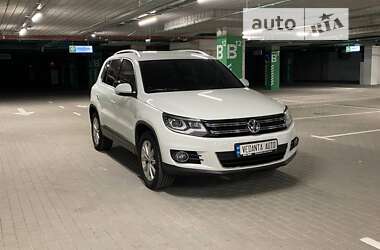 Позашляховик / Кросовер Volkswagen Tiguan 2014 в Києві