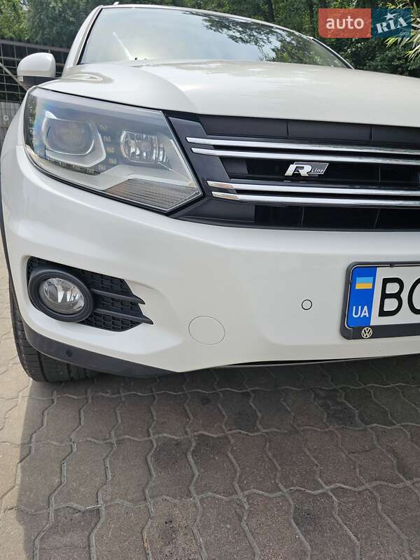 Внедорожник / Кроссовер Volkswagen Tiguan 2011 в Львове