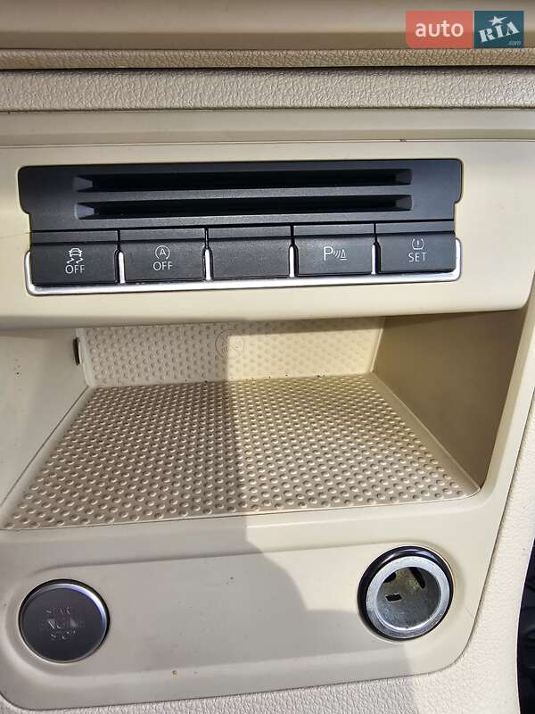 Внедорожник / Кроссовер Volkswagen Tiguan 2011 в Львове