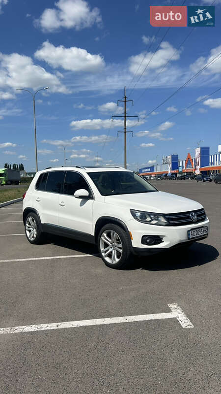 Внедорожник / Кроссовер Volkswagen Tiguan 2012 в Луцке