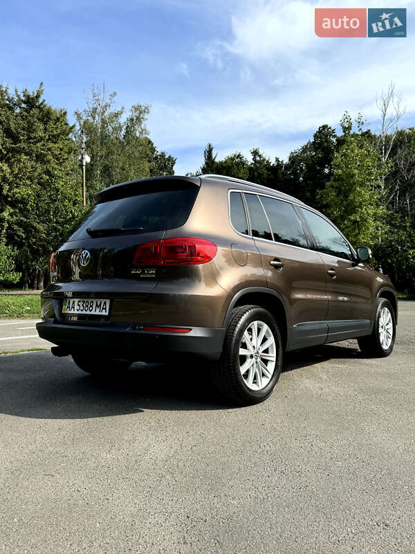 Внедорожник / Кроссовер Volkswagen Tiguan 2011 в Киеве