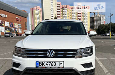 Внедорожник / Кроссовер Volkswagen Tiguan 2018 в Киеве