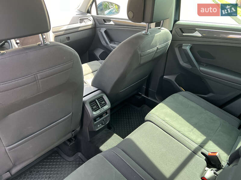 Позашляховик / Кросовер Volkswagen Tiguan 2021 в Львові фото 9 Позашляховик / Кросовер Volkswagen Tiguan 2021 в Львові