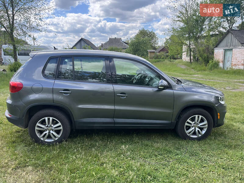 Внедорожник / Кроссовер Volkswagen Tiguan 2014 в Полтаве