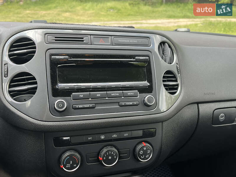 Внедорожник / Кроссовер Volkswagen Tiguan 2014 в Полтаве