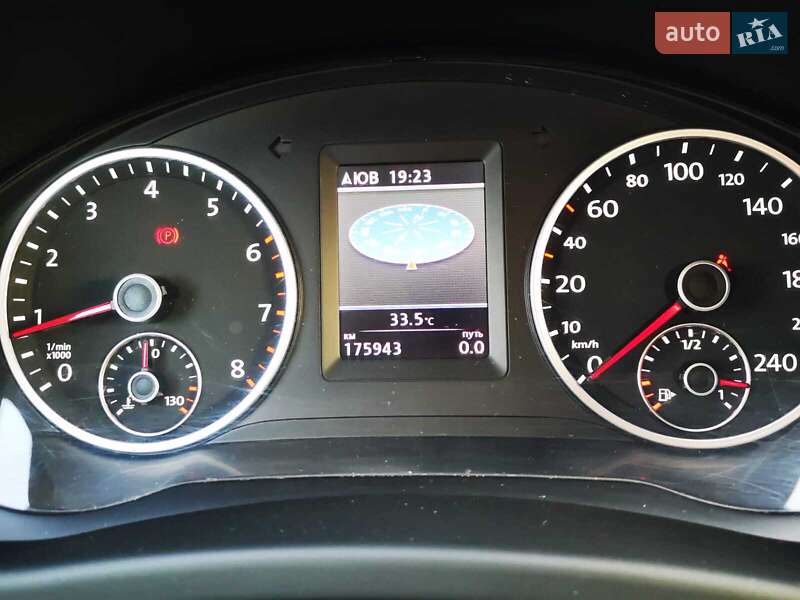 Внедорожник / Кроссовер Volkswagen Tiguan 2012 в Киеве