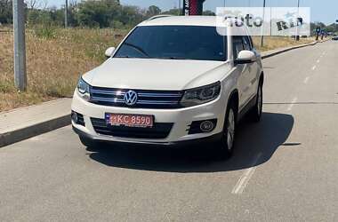 Позашляховик / Кросовер Volkswagen Tiguan 2013 в 