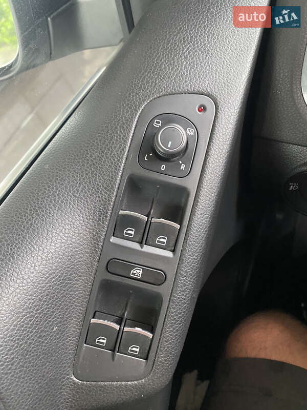 Внедорожник / Кроссовер Volkswagen Tiguan 2017 в Киеве фото 20 Внедорожник / Кроссовер Volkswagen Tiguan 2017 в Киеве