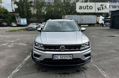 Позашляховик / Кросовер Volkswagen Tiguan 2018 в Львові