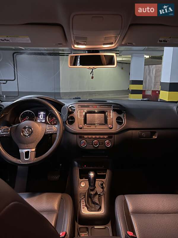 Внедорожник / Кроссовер Volkswagen Tiguan 2015 в Киеве