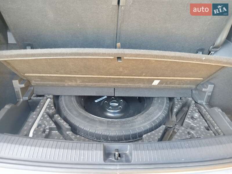 Внедорожник / Кроссовер Volkswagen Tiguan 2021 в Шполе