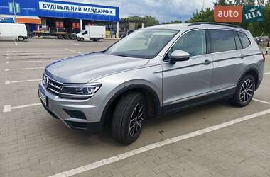 Позашляховик / Кросовер Volkswagen Tiguan 2020 в Сумах