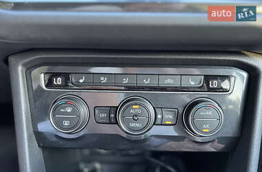 Внедорожник / Кроссовер Volkswagen Tiguan 2019 в 