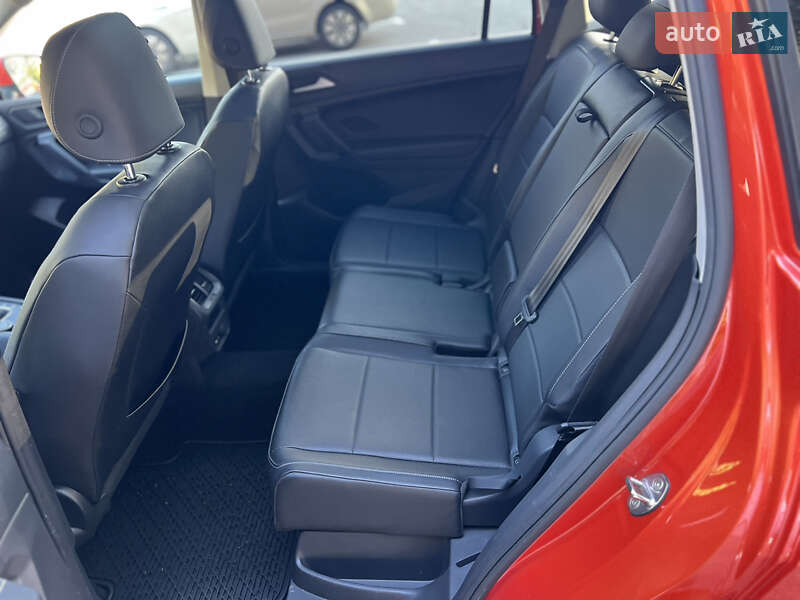 Внедорожник / Кроссовер Volkswagen Tiguan 2019 в Харькове