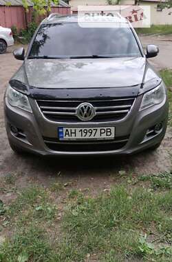 Внедорожник / Кроссовер Volkswagen Tiguan 2010 в Павлограде