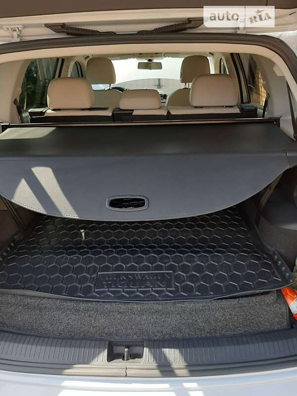 Внедорожник / Кроссовер Volkswagen Tiguan 2017 в Лохвице