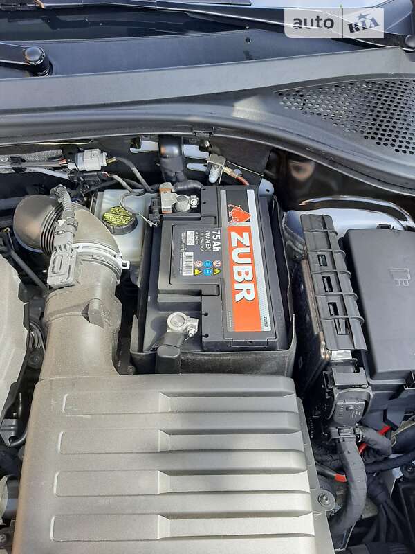 Внедорожник / Кроссовер Volkswagen Tiguan 2017 в Лохвице