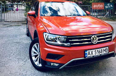 Внедорожник / Кроссовер Volkswagen Tiguan 2019 в Днепре