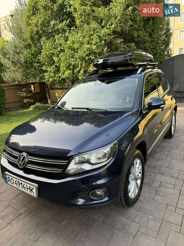 Внедорожник / Кроссовер Volkswagen Tiguan 2012 в Ужгороде
