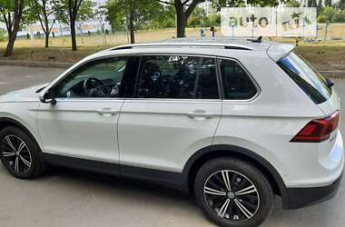 Внедорожник / Кроссовер Volkswagen Tiguan 2019 в Харькове