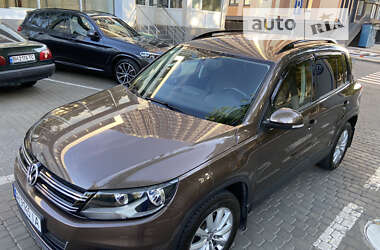 Позашляховик / Кросовер Volkswagen Tiguan 2013 в Одесі