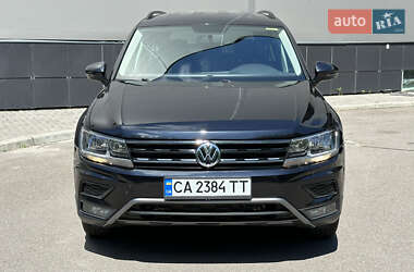 Внедорожник / Кроссовер Volkswagen Tiguan 2017 в Киеве