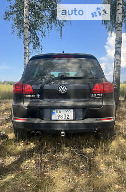 Позашляховик / Кросовер Volkswagen Tiguan 2012 в Житомирі