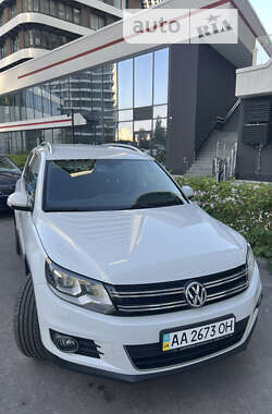 Внедорожник / Кроссовер Volkswagen Tiguan 2014 в Киеве