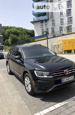 Позашляховик / Кросовер Volkswagen Tiguan 2018 в Львові