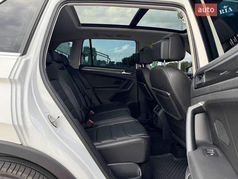 Внедорожник / Кроссовер Volkswagen Tiguan 2019 в Хмельницком