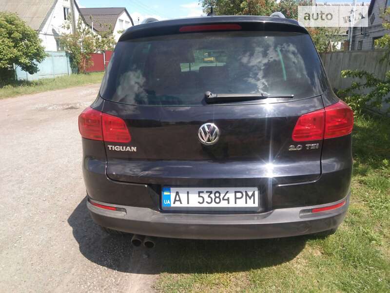 Внедорожник / Кроссовер Volkswagen Tiguan 2011 в Березане