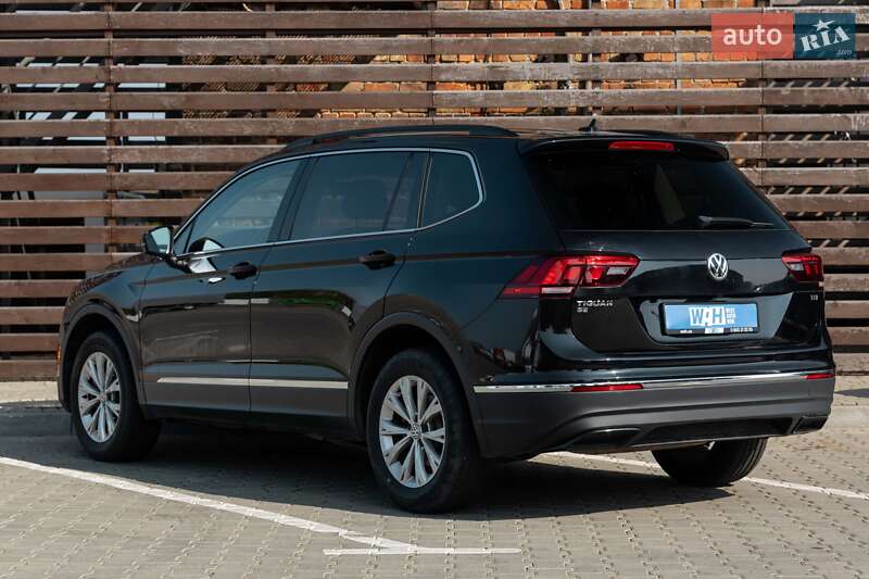 Внедорожник / Кроссовер Volkswagen Tiguan 2017 в Луцке