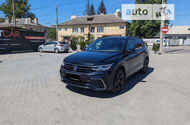 Позашляховик / Кросовер Volkswagen Tiguan 2022 в Чернівцях