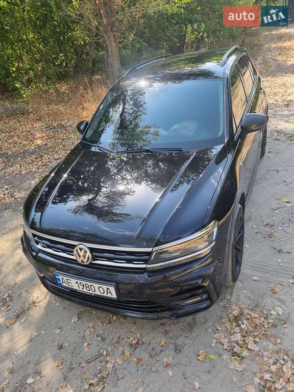 Позашляховик / Кросовер Volkswagen Tiguan 2020 в Дніпрі