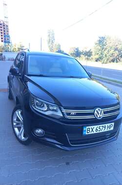 Внедорожник / Кроссовер Volkswagen Tiguan 2011 в Хмельницком