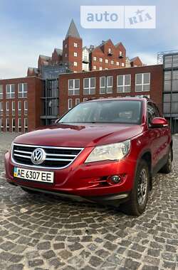 Позашляховик / Кросовер Volkswagen Tiguan 2010 в Дніпрі