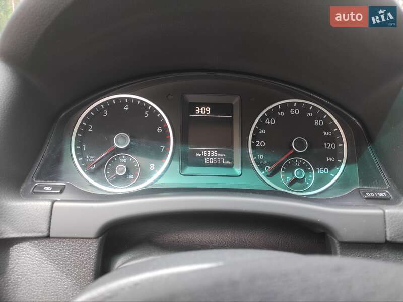 Внедорожник / Кроссовер Volkswagen Tiguan 2010 в Львове
