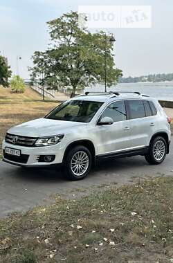 Внедорожник / Кроссовер Volkswagen Tiguan 2016 в Киеве