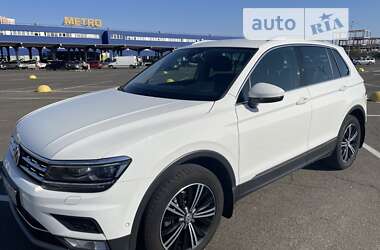 Позашляховик / Кросовер Volkswagen Tiguan 2017 в Києві