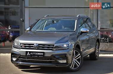 Внедорожник / Кроссовер Volkswagen Tiguan 2017 в Харькове