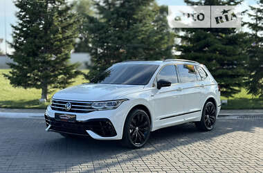 Внедорожник / Кроссовер Volkswagen Tiguan 2021 в Одессе